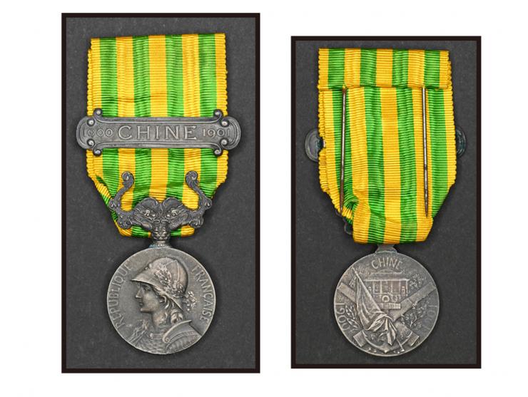 with ribbon and clasp 1900 CHINE 1901. Rare historical item.